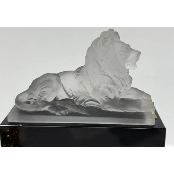 Vintage Versace Inspired Frosted Art Glass Lion Sculpture on Marble Base - Picture 3 of 8